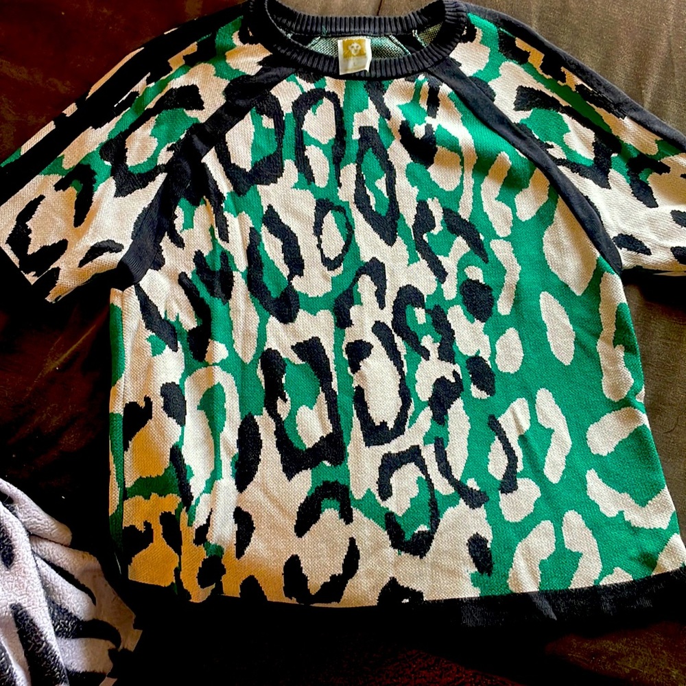 Size large black and green Anne Klein blouse